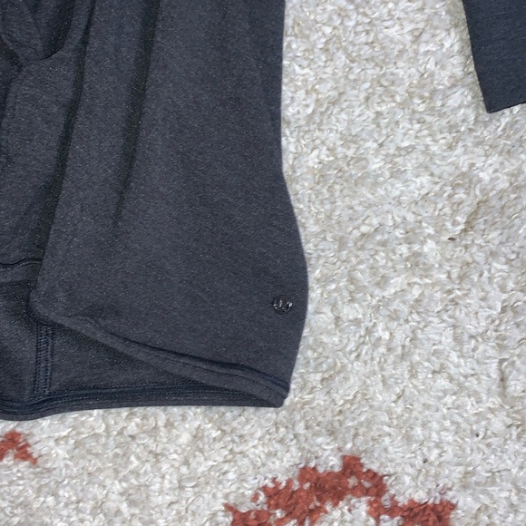 Lululemon- Sweatshirt Cardigan- Open Front- Size 8- Black w/ Pockets - Picture 6 of 10